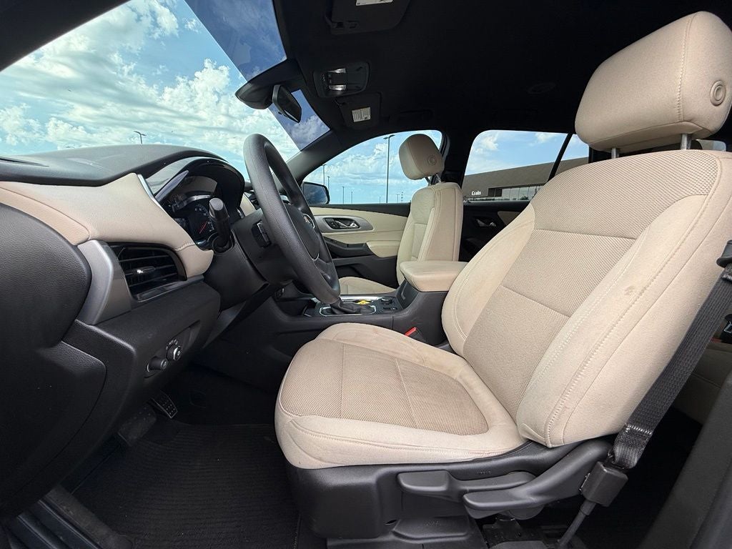 2022 Chevrolet Traverse LS
