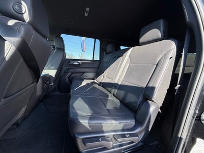 2025 Chevrolet Suburban Z71