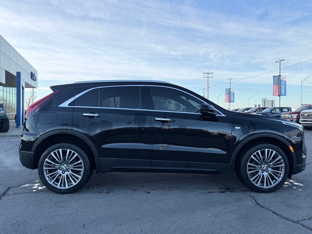 2024 Cadillac XT4 Premium Luxury