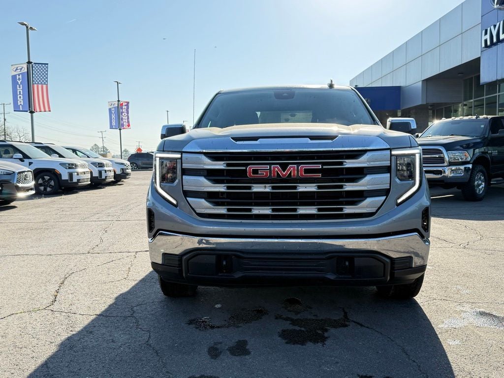 2025 GMC Sierra 1500 SLE