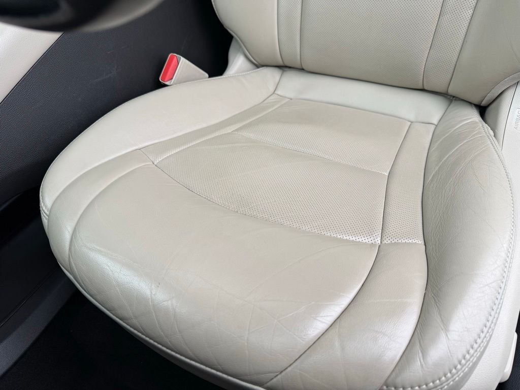 2019 Buick Enclave Essence Moonroof Package