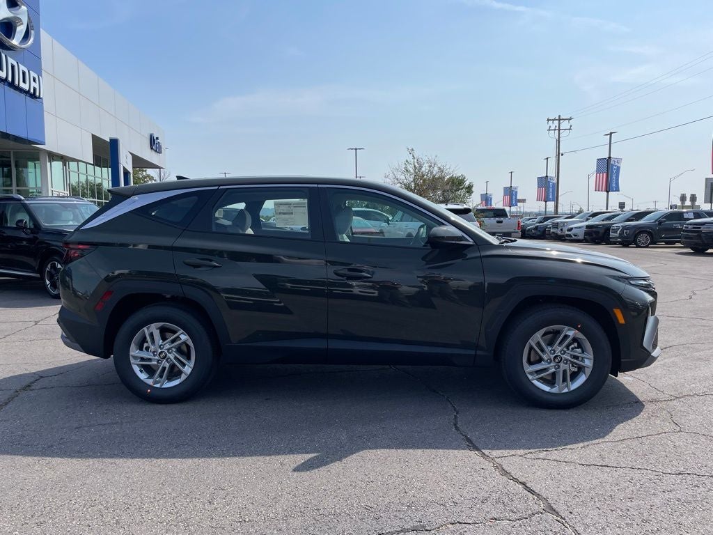 2026 Hyundai TUCSON SE FWD