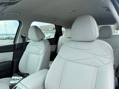 2026 Hyundai TUCSON SE FWD