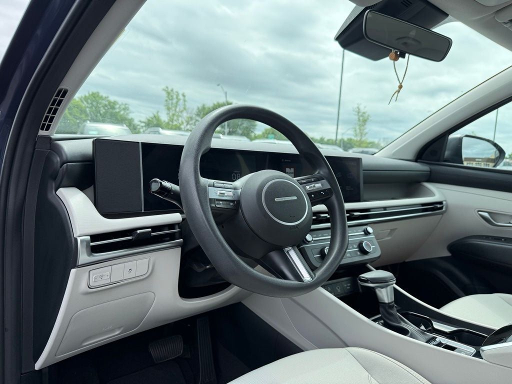 2025 Hyundai TUCSON SE