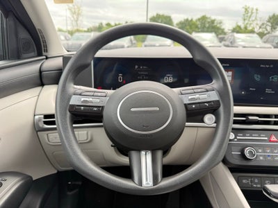 2025 Hyundai TUCSON SE