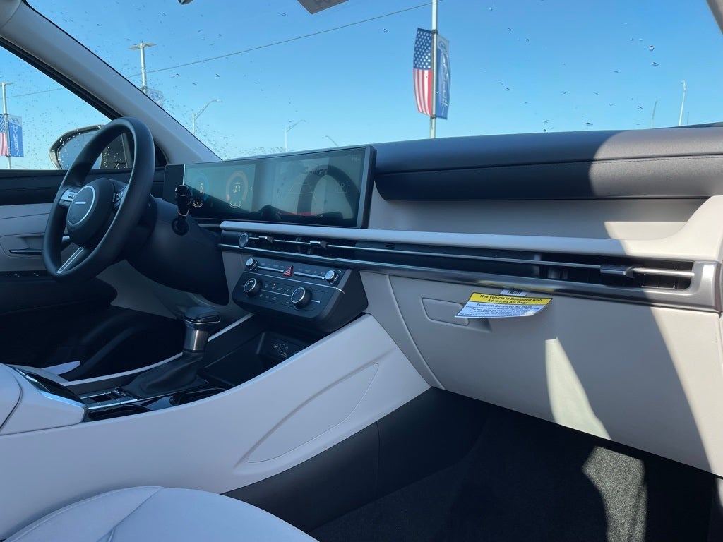 2026 Hyundai TUCSON SE FWD