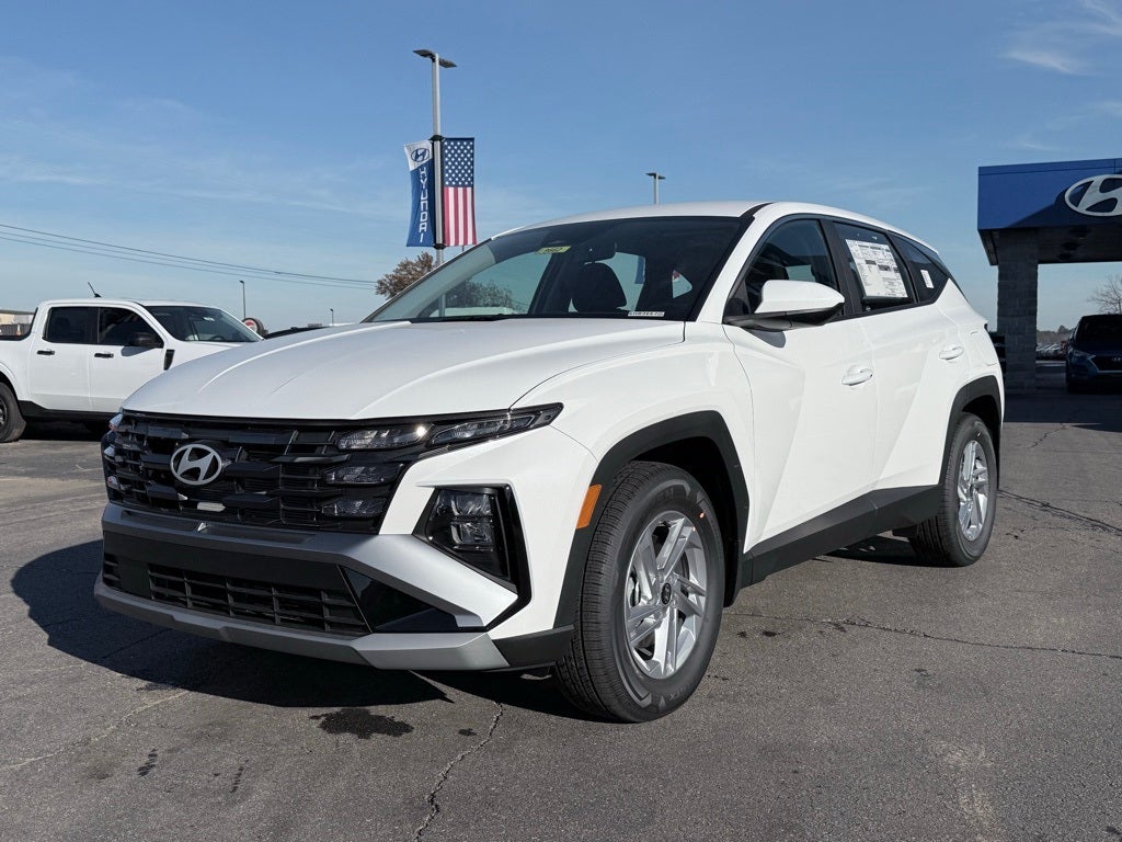 2026 Hyundai TUCSON SE FWD