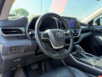 2023 Toyota Highlander XLE