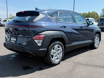 2027 Hyundai KONA SE FWD