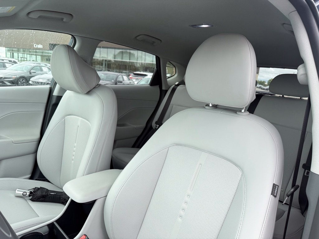 2026 Hyundai KONA SEL Premium FWD