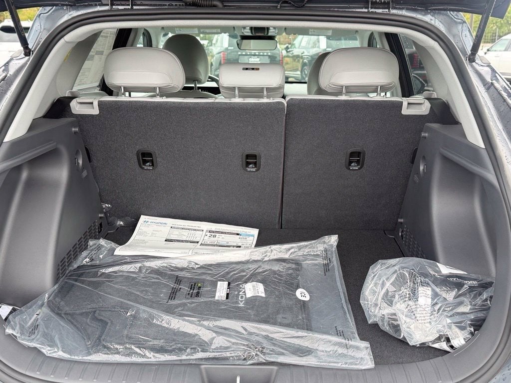 2027 Hyundai KONA SEL Premium FWD