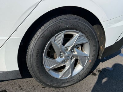 2025 Hyundai SONATA SE