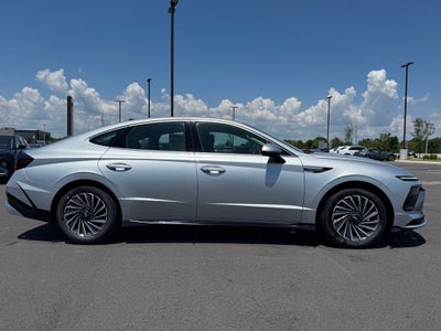 2026 Hyundai SONATA HYBRID SEL