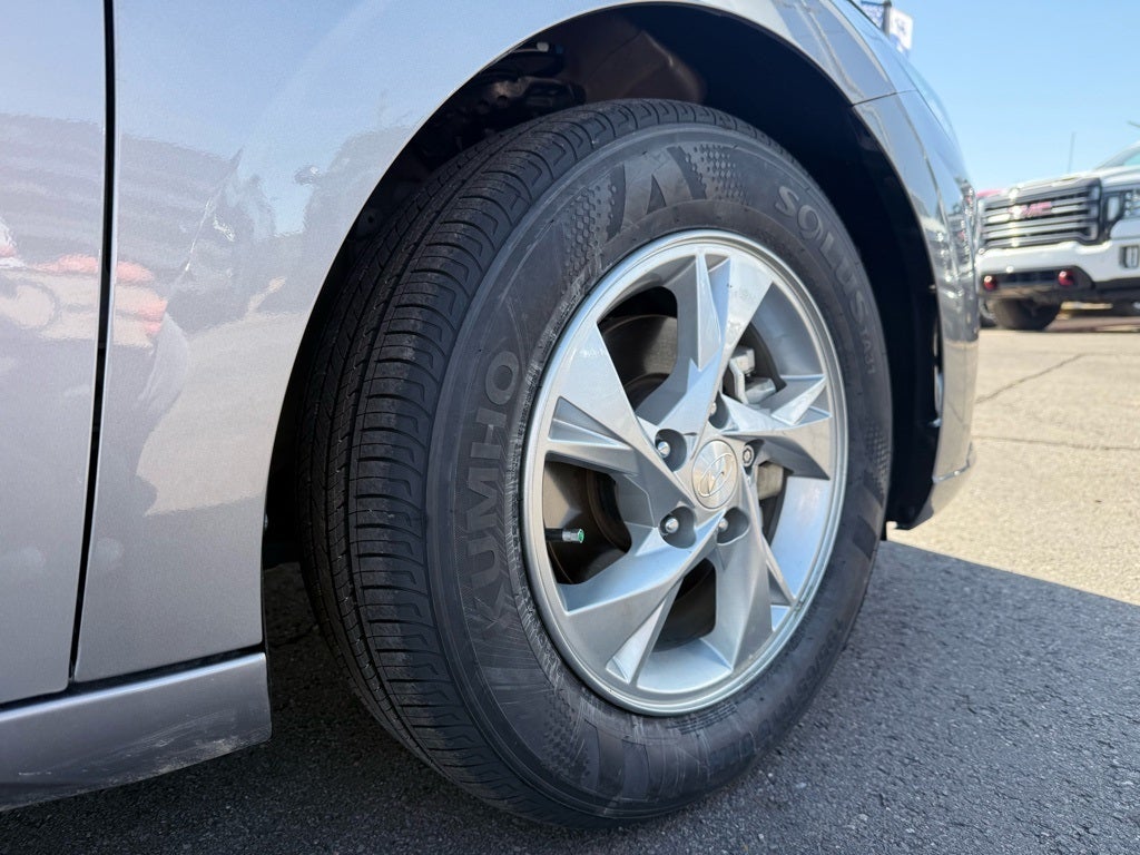 2023 Hyundai ELANTRA SE