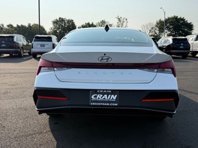 2026 Hyundai ELANTRA SE