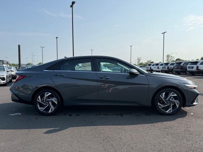 2026 Hyundai ELANTRA Limited