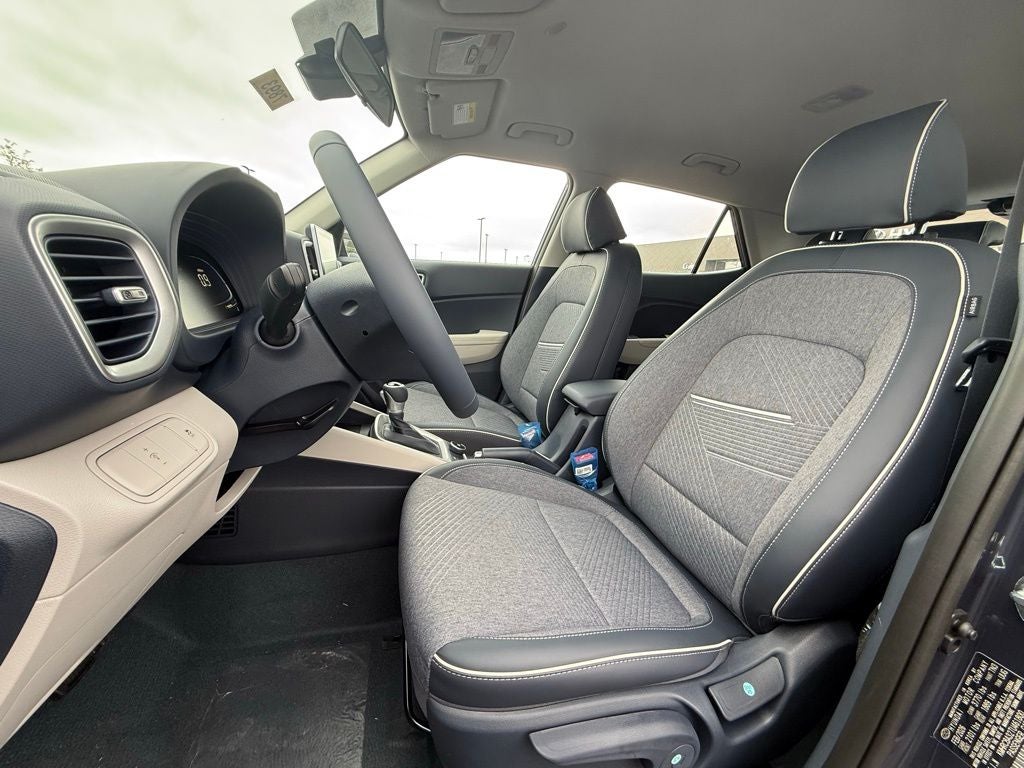 2026 Hyundai VENUE SEL W/Two-Tone Roof