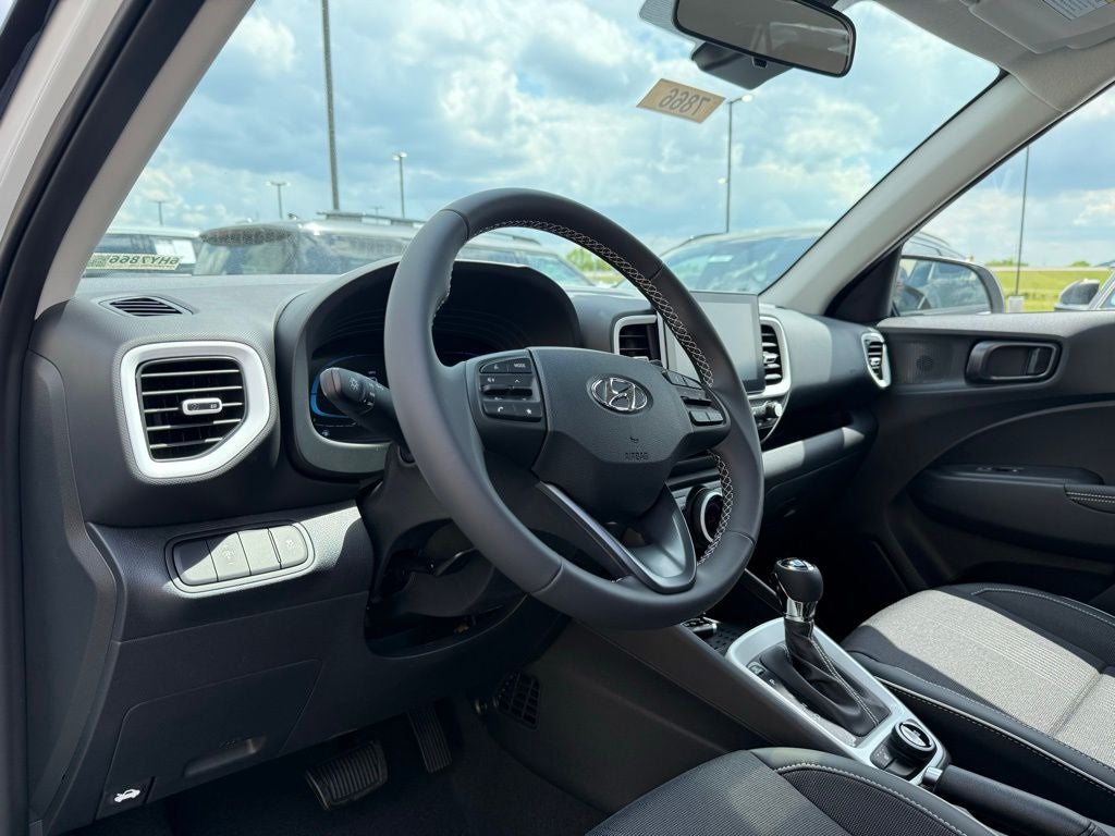 2026 Hyundai VENUE SEL W/Two-Tone Roof