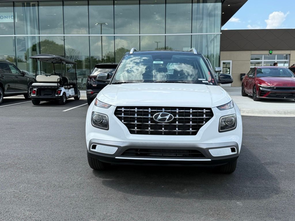 2026 Hyundai VENUE SEL W/Two-Tone Roof