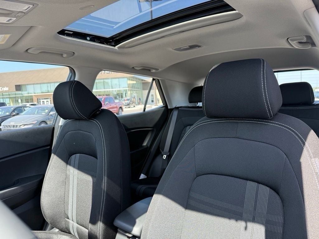 2025 Hyundai VENUE SEL CPO ELIGIBLE