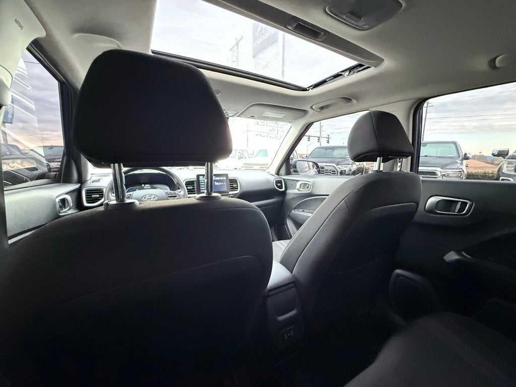 2024 Hyundai VENUE SEL