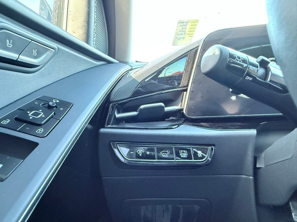 2024 Kia Niro SX Touring