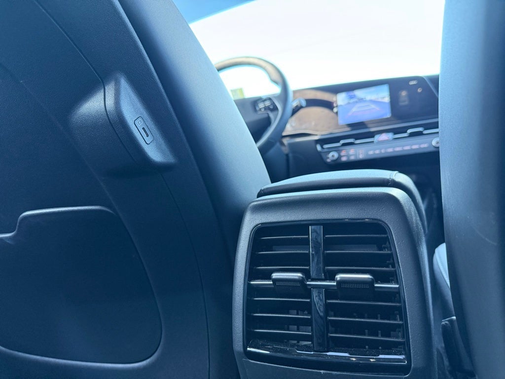 2024 Kia Niro SX Touring