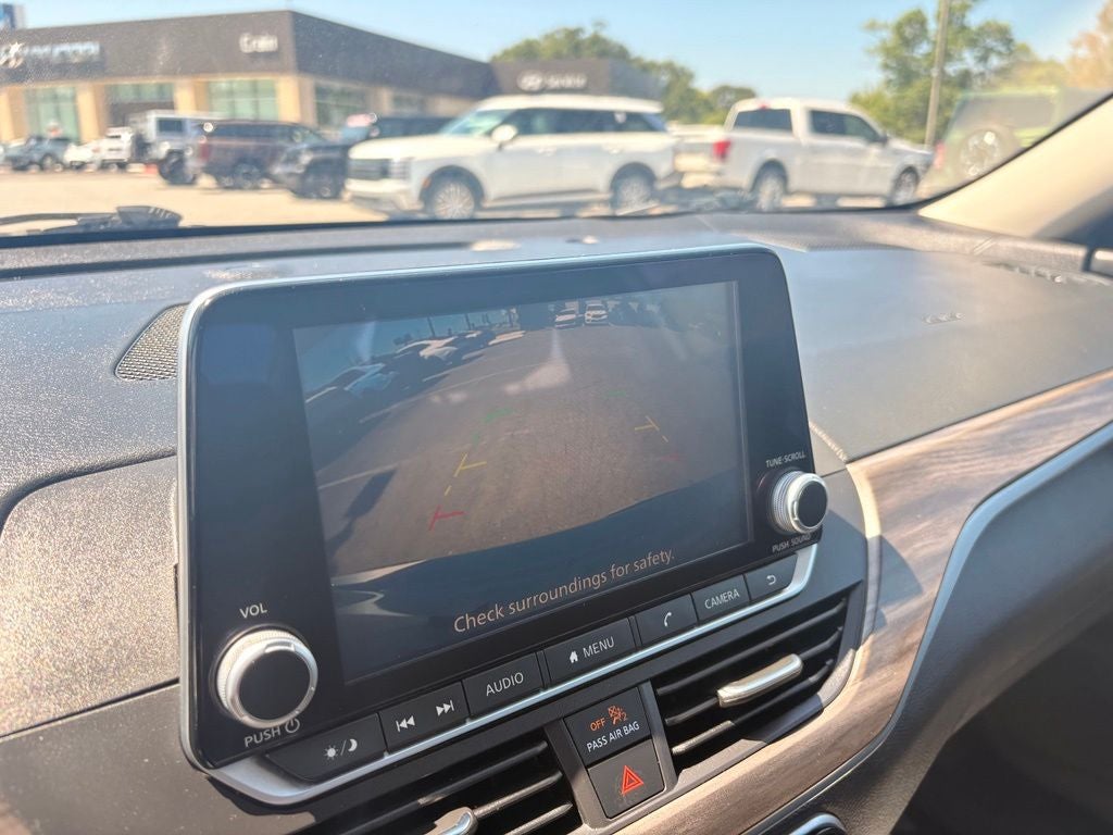 2025 Nissan Altima SV - Photo 16