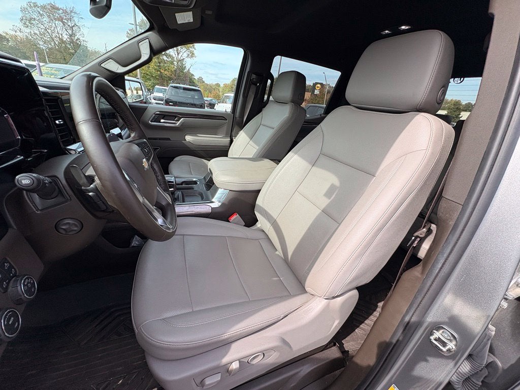 2025 Chevrolet Silverado 1500 LTZ