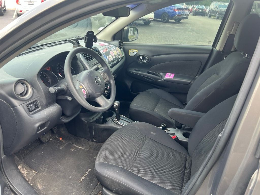 2013 Nissan Versa 1.6 SV