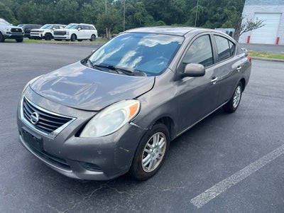 2013 Nissan Versa 1.6 SV