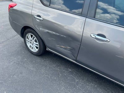 2013 Nissan Versa 1.6 SV