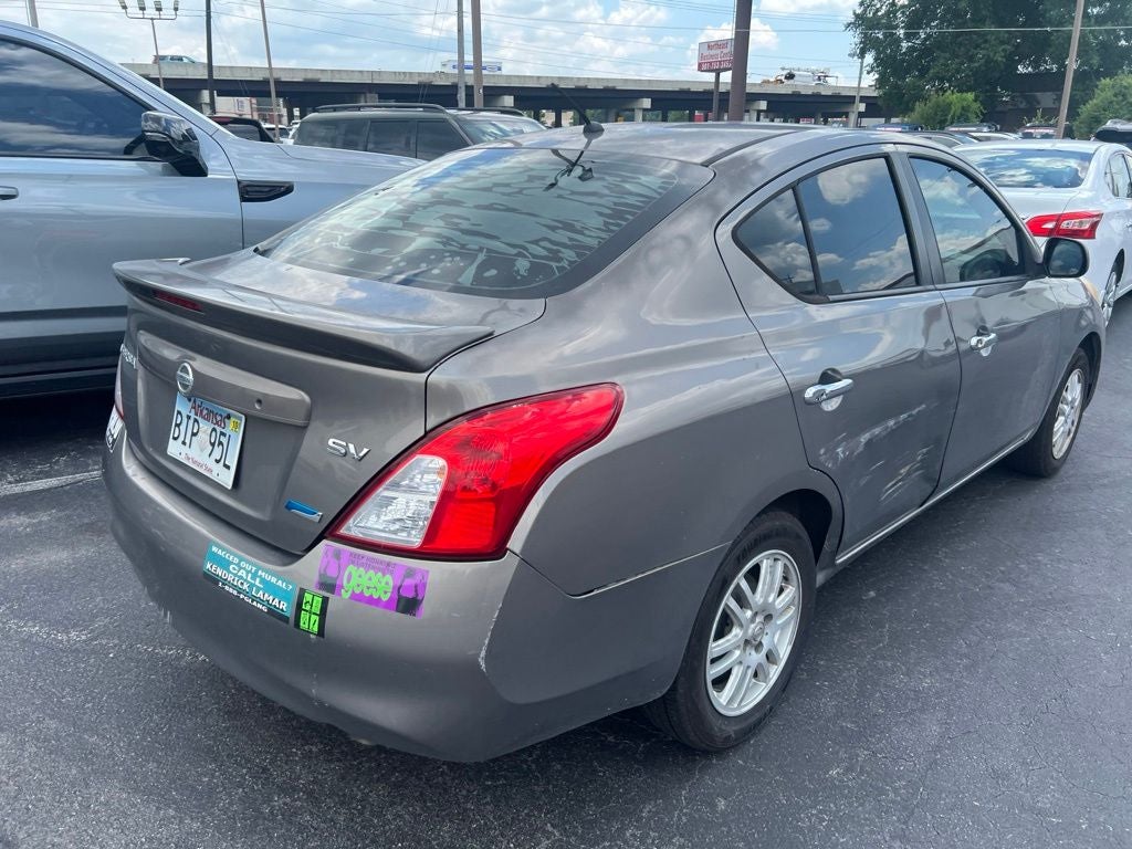 2013 Nissan Versa 1.6 SV
