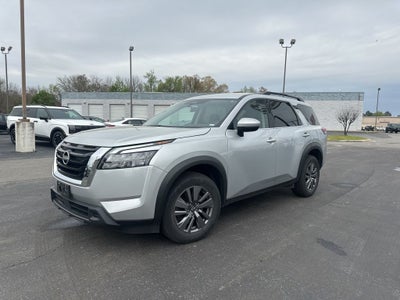 2025 Nissan Pathfinder SV