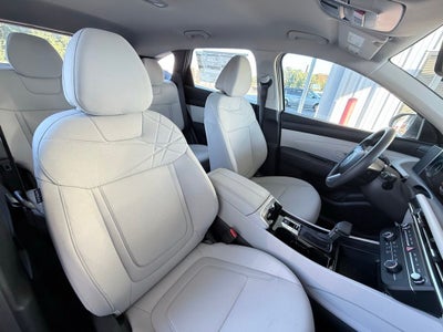 2025 Hyundai TUCSON SE