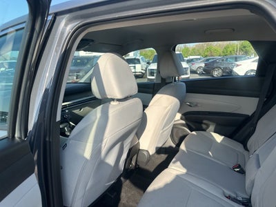 2025 Hyundai TUCSON SE
