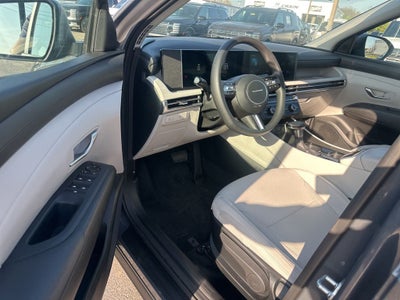2025 Hyundai TUCSON SE