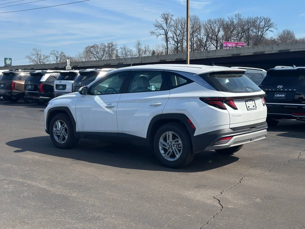 2025 Hyundai TUCSON SE FWD