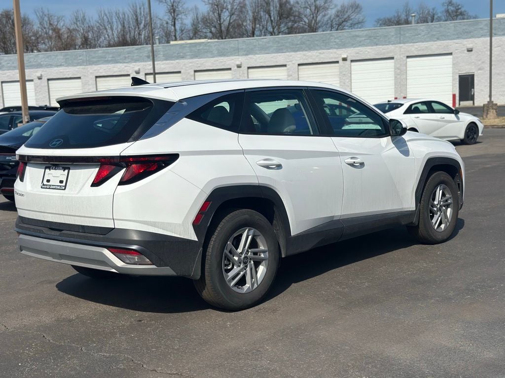 2025 Hyundai TUCSON SE FWD