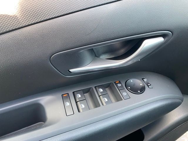 2025 Hyundai TUCSON SE FWD