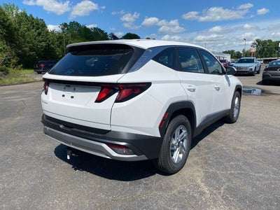 2025 Hyundai TUCSON SE FWD