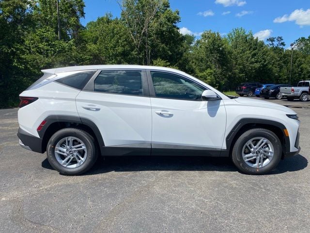 2025 Hyundai TUCSON SE FWD