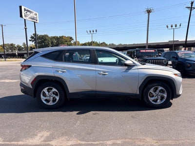 2024 Hyundai TUCSON SE