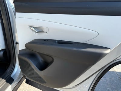 2025 Hyundai TUCSON SE FWD