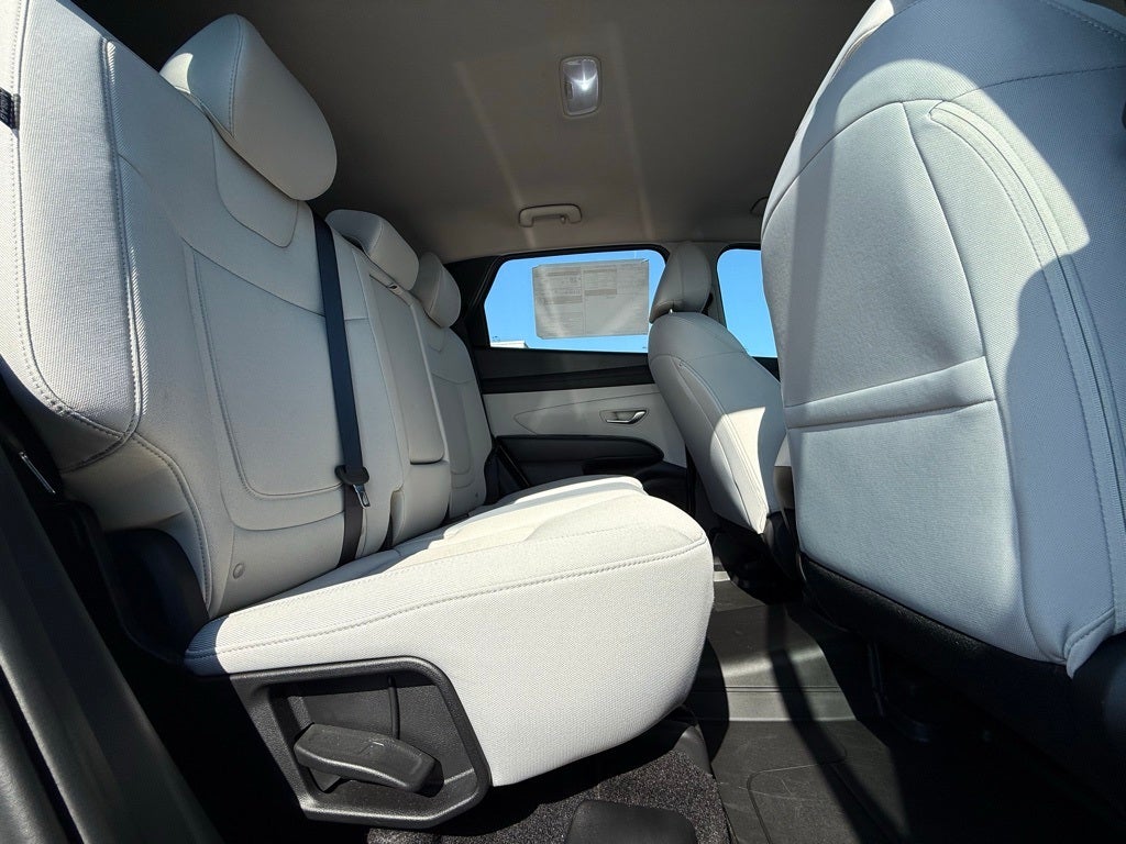 2025 Hyundai TUCSON SE FWD
