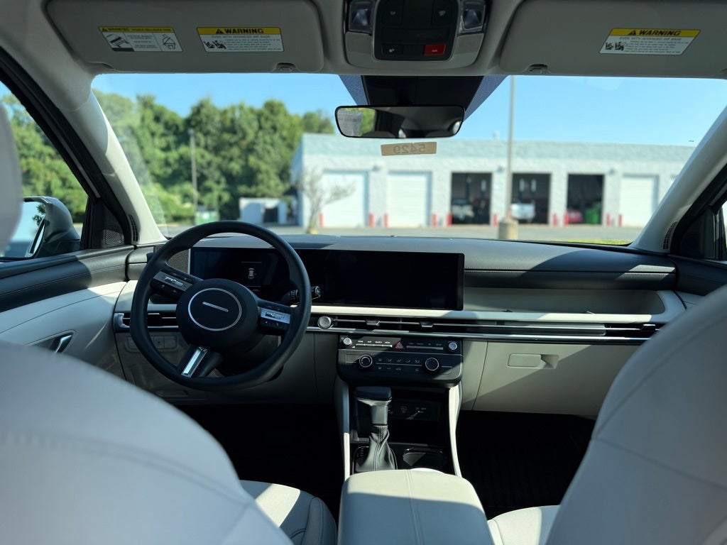 2025 Hyundai TUCSON SE FWD