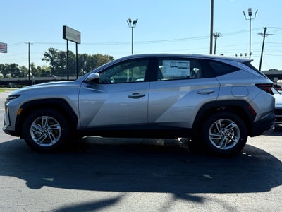 2025 Hyundai TUCSON SE FWD
