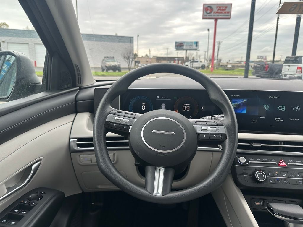 2025 Hyundai TUCSON SE FWD