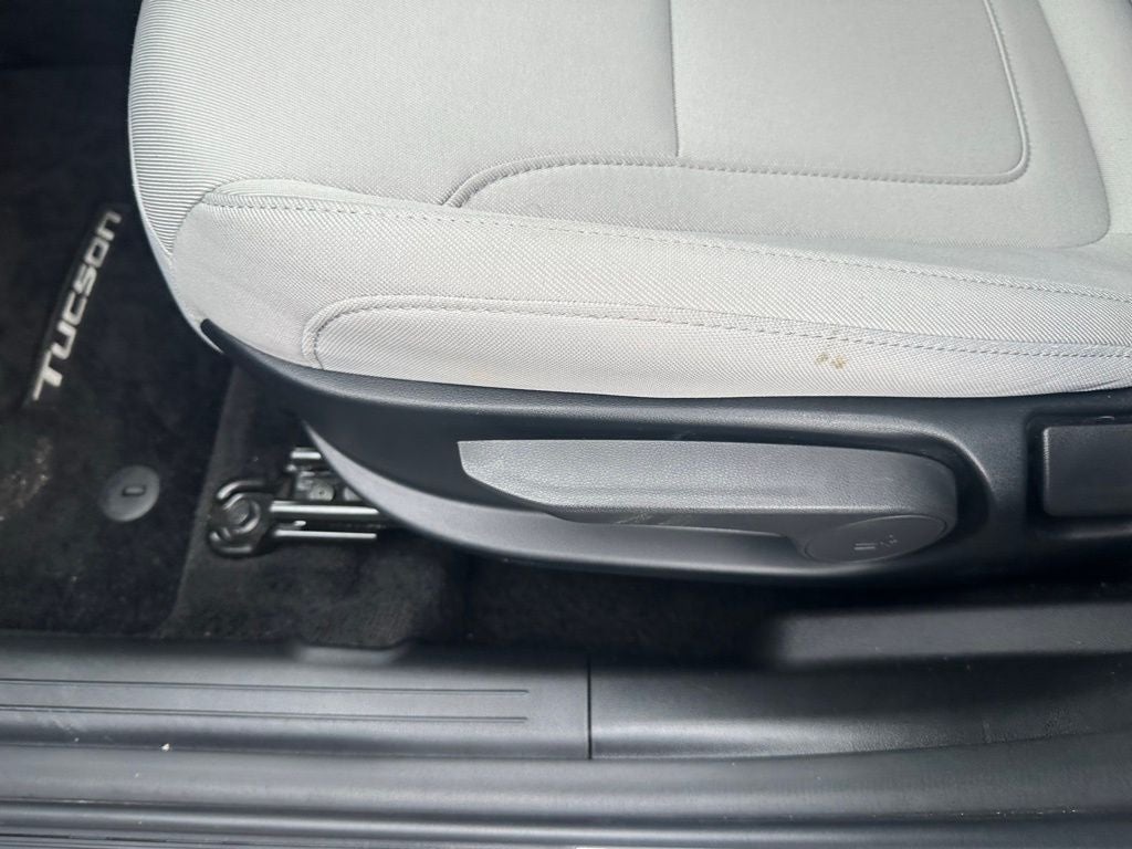 2025 Hyundai TUCSON SE FWD