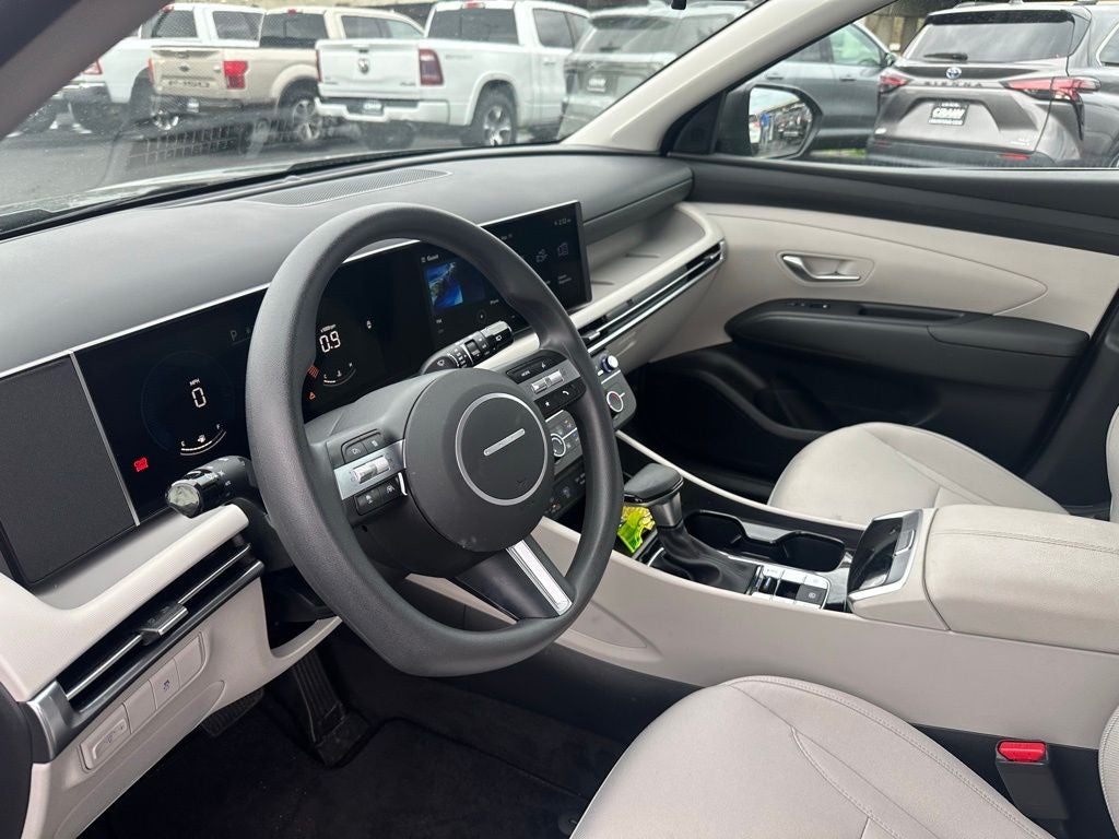 2025 Hyundai TUCSON SE FWD
